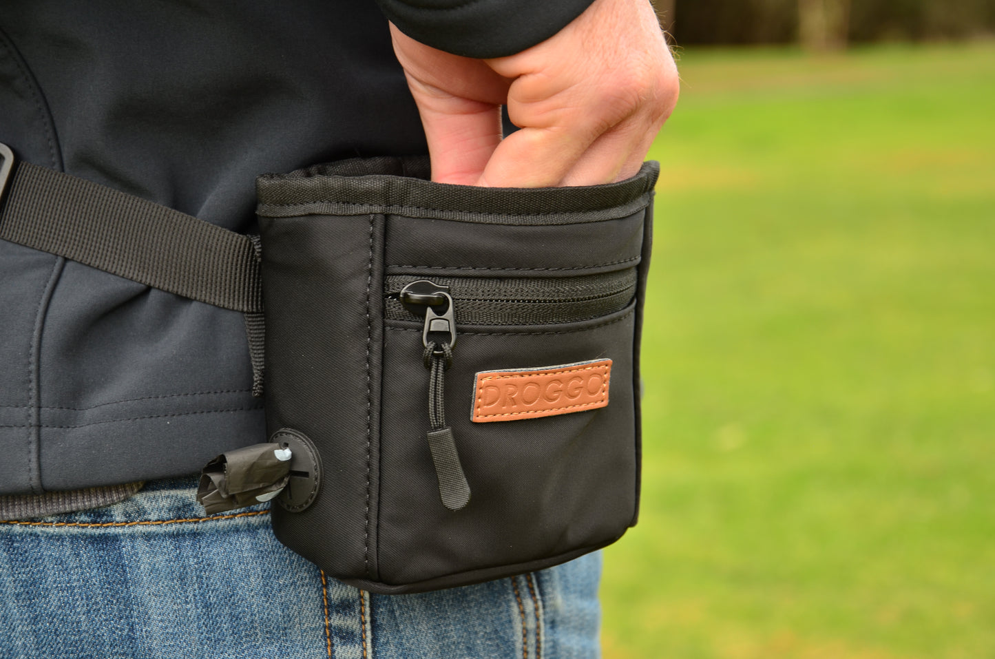 THE DOG TREAT POUCH