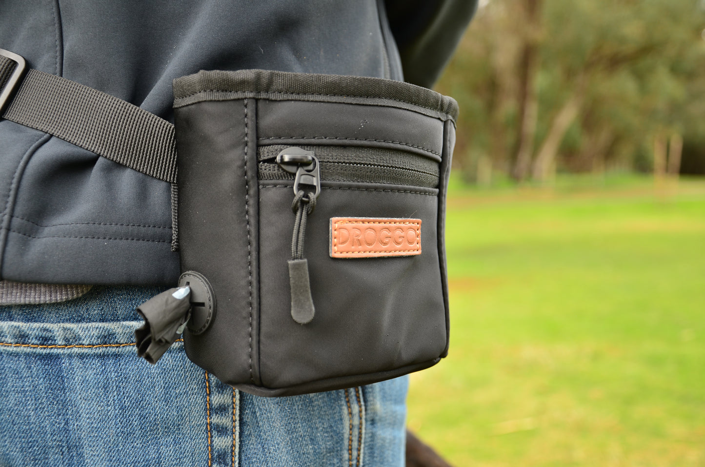 THE DOG TREAT POUCH