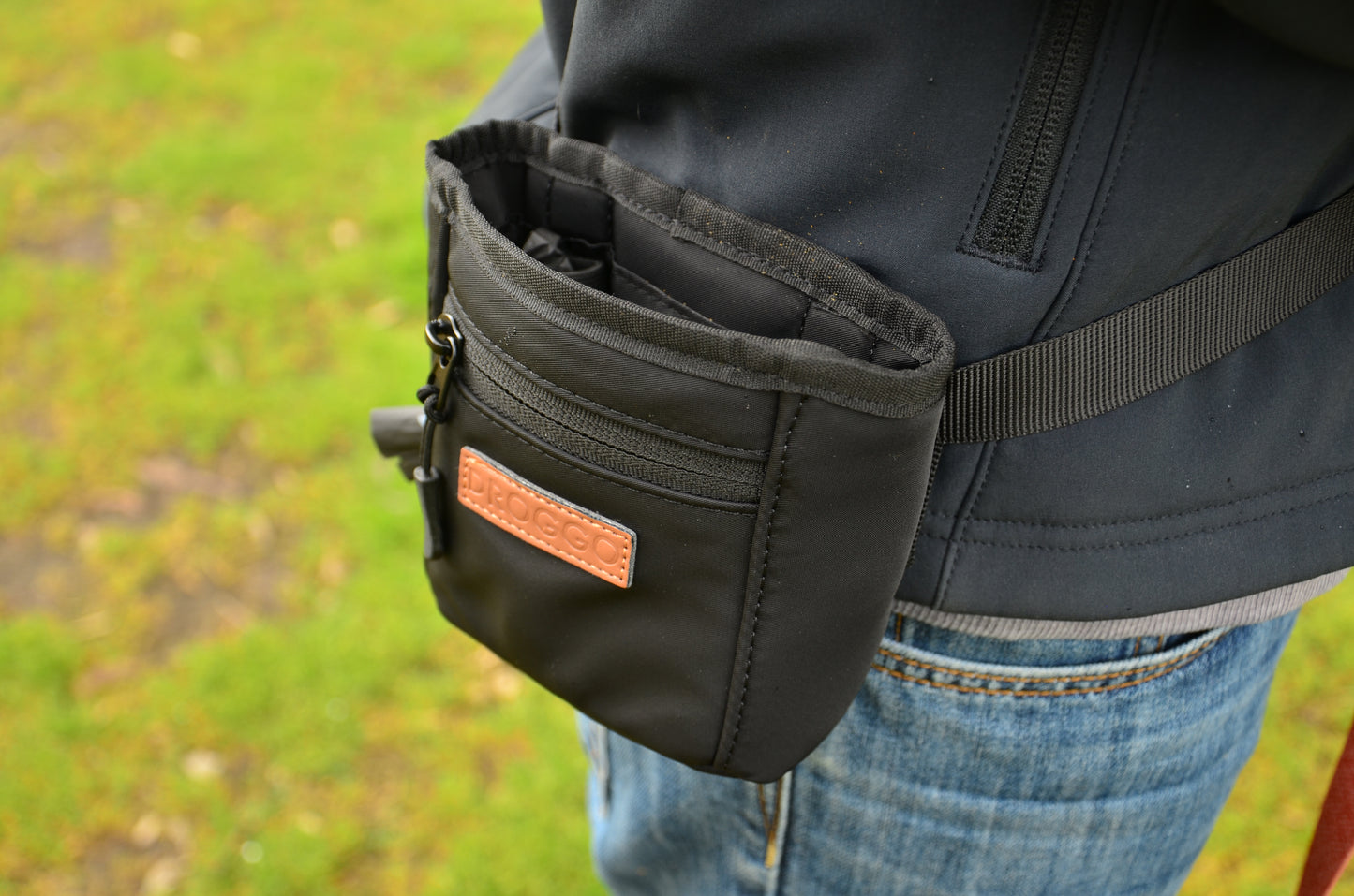 THE DOG TREAT POUCH